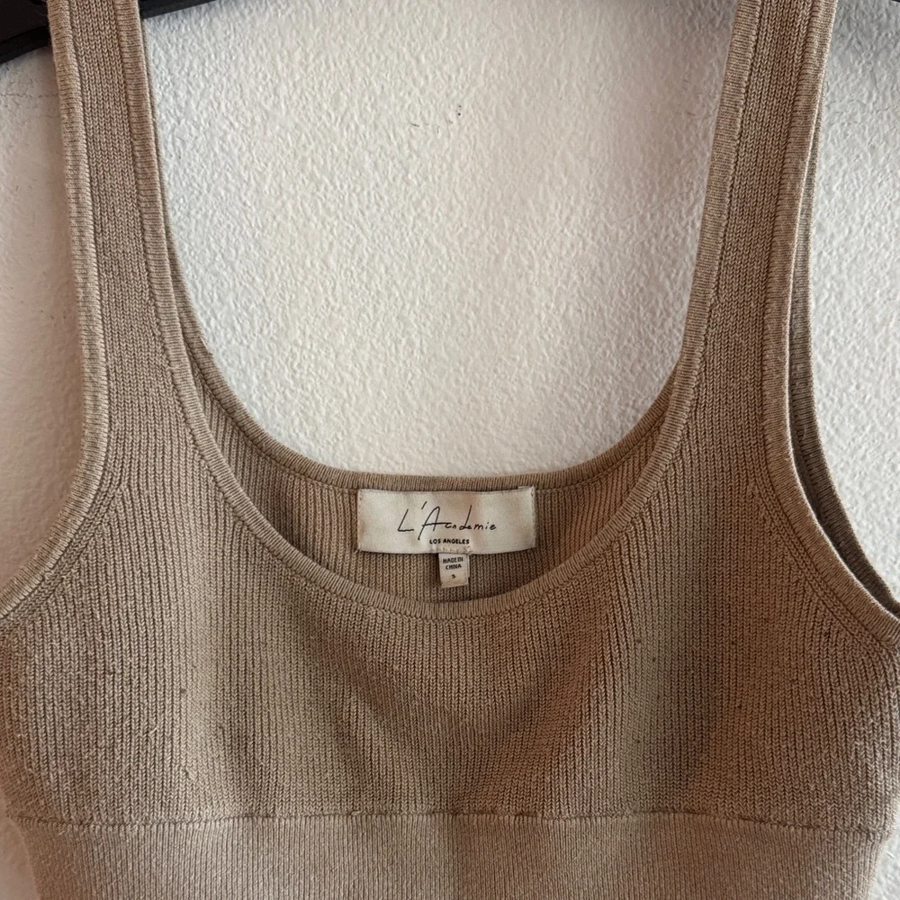 Tan Ribbed Crop Top - Picture 2 of 4